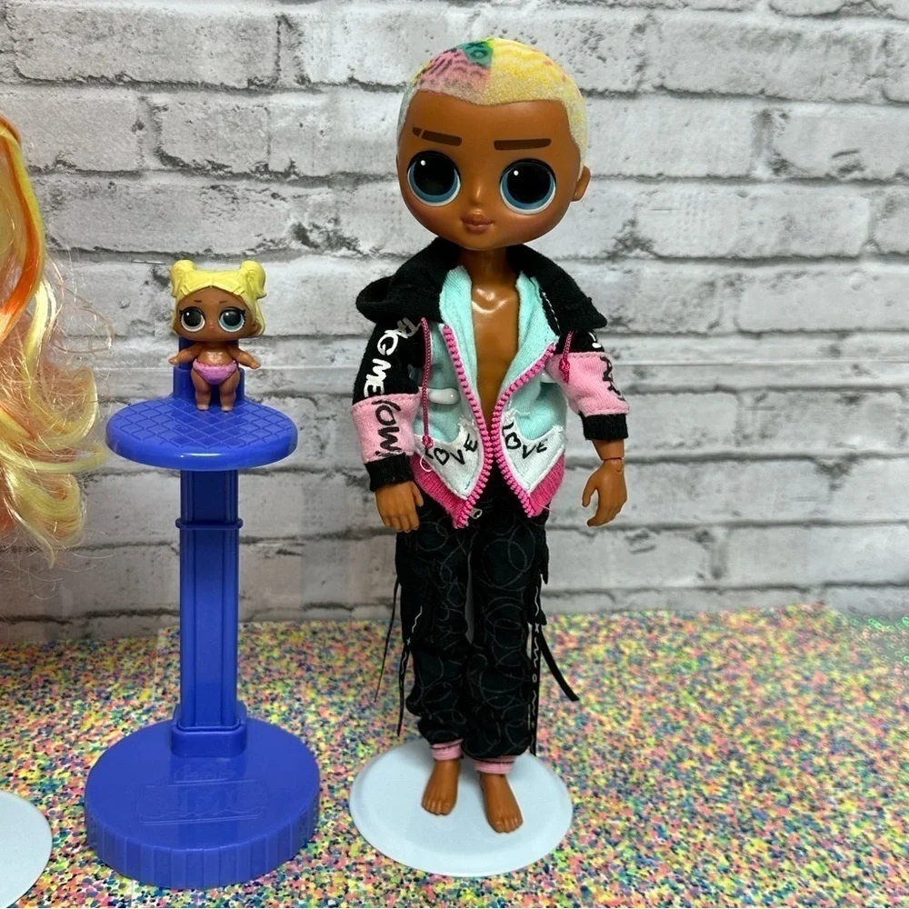 L.O.L. Surprise! LOL Surprise OMG Dolls COOL LEV SKATEPARK QT LIL SCRIBBLES